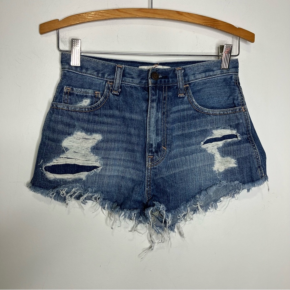 Hollister distressed denim shorts women’s size 25 trendy raw hem casual summer‎